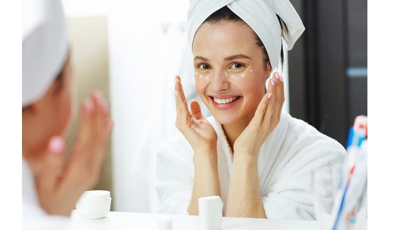 What to Put on Skin After Microneedling